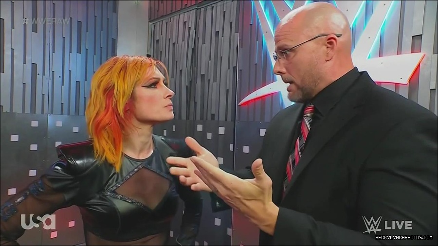WWE_Monday_Night_Raw_2022_06_20_720p_HDTV_x264-NWCHD_mp4_001375274.jpg