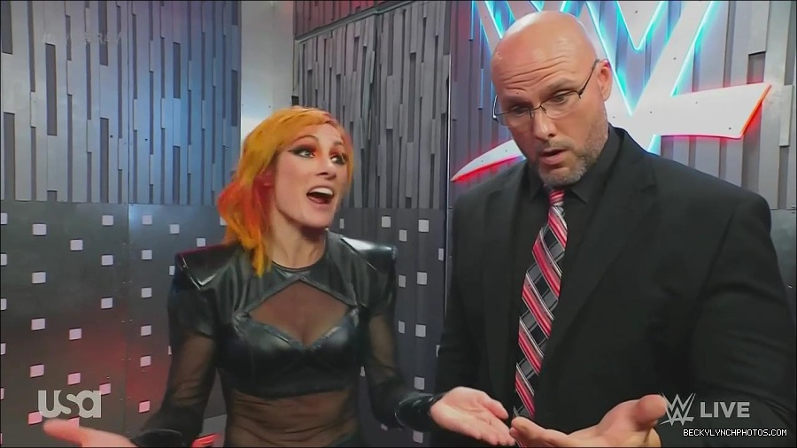 WWE_Monday_Night_Raw_2022_06_20_720p_HDTV_x264-NWCHD_mp4_001380880.jpg