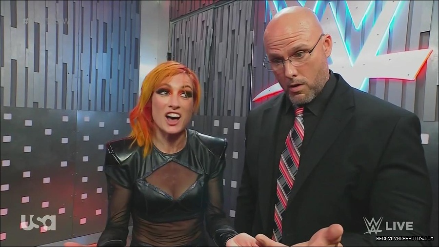 WWE_Monday_Night_Raw_2022_06_20_720p_HDTV_x264-NWCHD_mp4_001381681.jpg