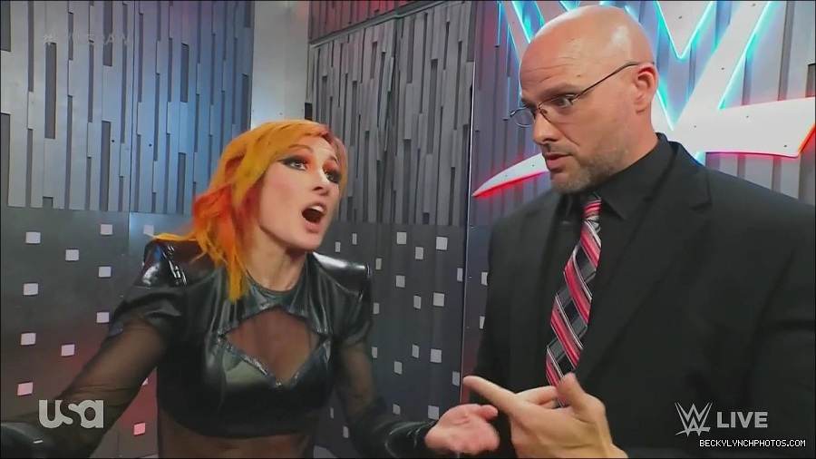 WWE_Monday_Night_Raw_2022_06_20_720p_HDTV_x264-NWCHD_mp4_001383683.jpg