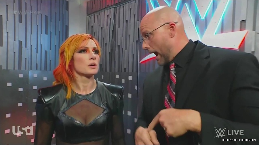 WWE_Monday_Night_Raw_2022_06_20_720p_HDTV_x264-NWCHD_mp4_001393292.jpg