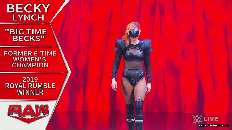 WWE_Monday_Night_Raw_2022_06_20_720p_HDTV_x264-NWCHD_mp4_006771737.jpg
