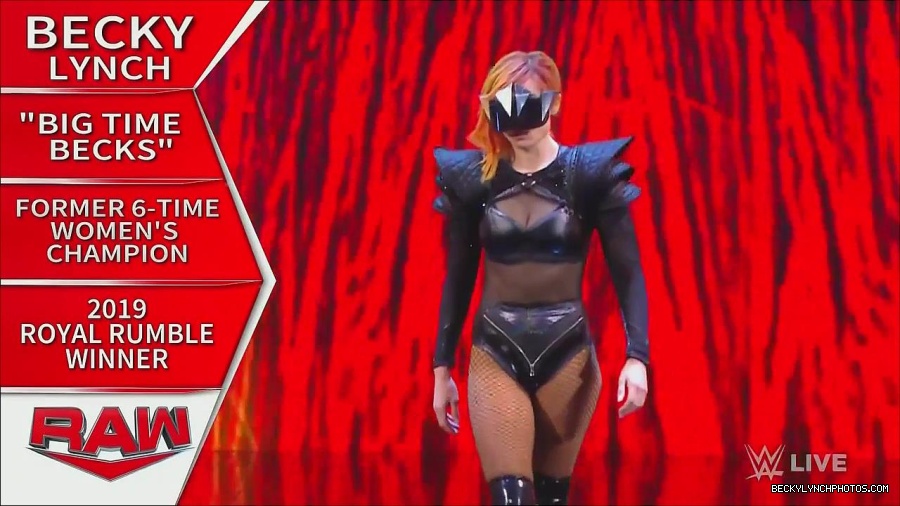 WWE_Monday_Night_Raw_2022_06_20_720p_HDTV_x264-NWCHD_mp4_006773739.jpg