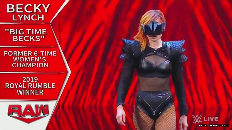 WWE_Monday_Night_Raw_2022_06_20_720p_HDTV_x264-NWCHD_mp4_006776943.jpg