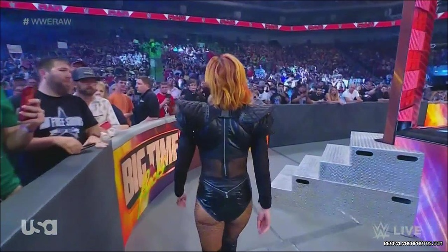 WWE_Monday_Night_Raw_2022_06_20_720p_HDTV_x264-NWCHD_mp4_006798164.jpg