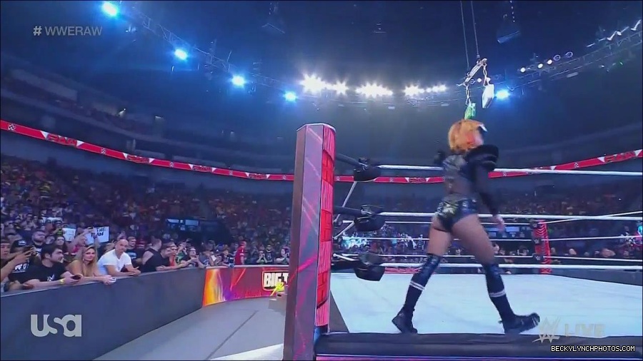 WWE_Monday_Night_Raw_2022_06_20_720p_HDTV_x264-NWCHD_mp4_006801767.jpg