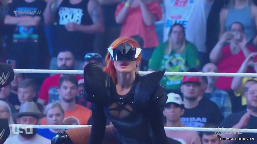WWE_Monday_Night_Raw_2022_06_20_720p_HDTV_x264-NWCHD_mp4_006809375.jpg