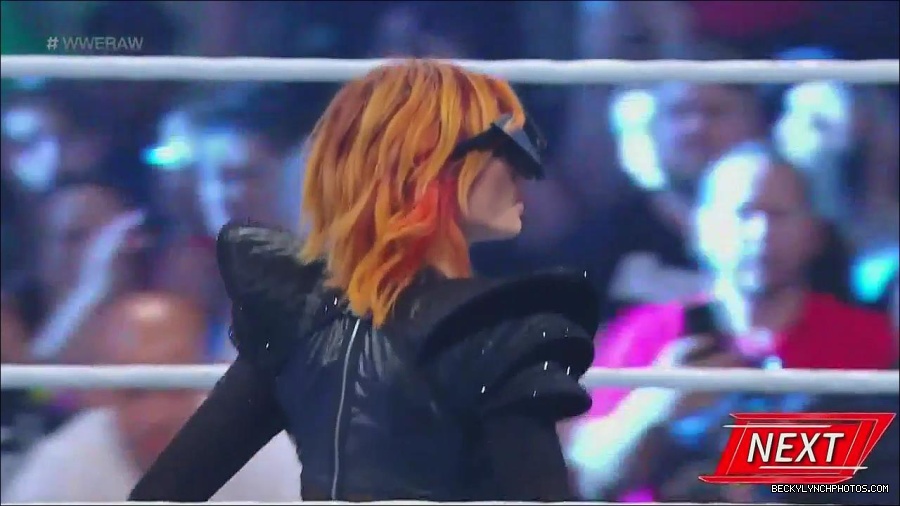 WWE_Monday_Night_Raw_2022_06_20_720p_HDTV_x264-NWCHD_mp4_006814180.jpg