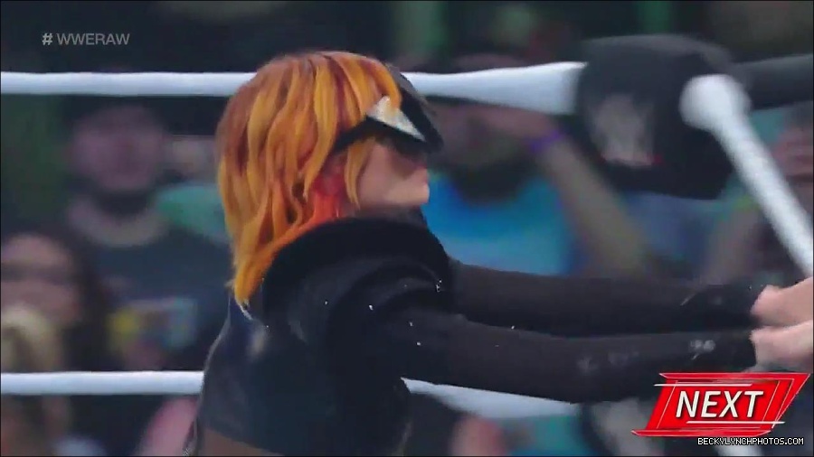 WWE_Monday_Night_Raw_2022_06_20_720p_HDTV_x264-NWCHD_mp4_006814981.jpg