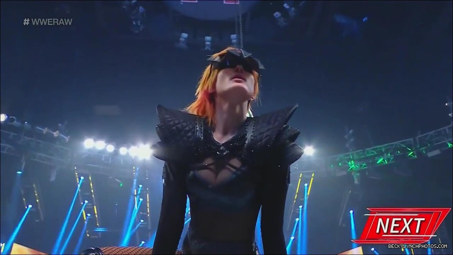WWE_Monday_Night_Raw_2022_06_20_720p_HDTV_x264-NWCHD_mp4_006818985.jpg