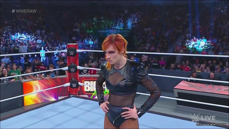 WWE_Monday_Night_Raw_2022_06_20_720p_HDTV_x264-NWCHD_mp4_006842942.jpg