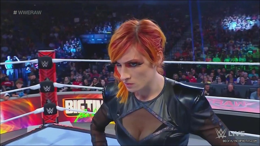 WWE_Monday_Night_Raw_2022_06_20_720p_HDTV_x264-NWCHD_mp4_006844944.jpg
