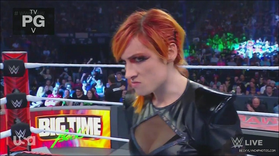 WWE_Monday_Night_Raw_2022_06_20_720p_HDTV_x264-NWCHD_mp4_006849349.jpg