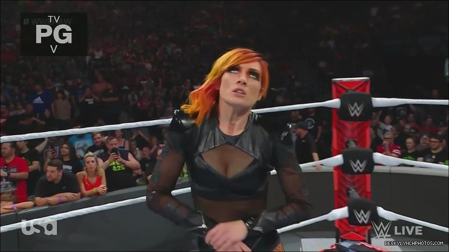 WWE_Monday_Night_Raw_2022_06_20_720p_HDTV_x264-NWCHD_mp4_006858958.jpg