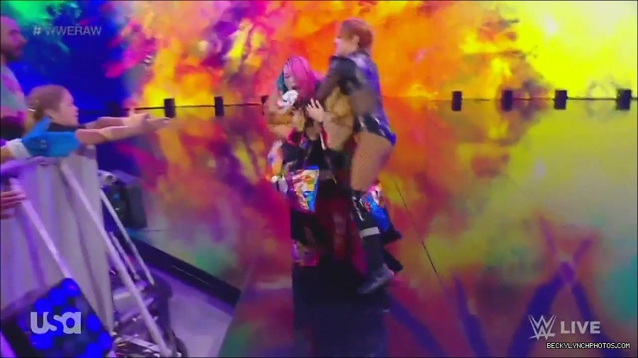 WWE_Monday_Night_Raw_2022_06_20_720p_HDTV_x264-NWCHD_mp4_006886586.jpg