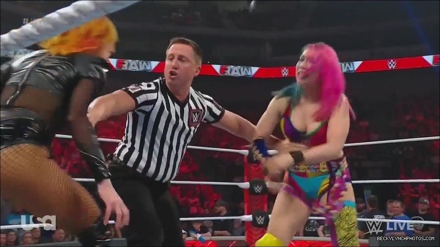 WWE_Monday_Night_Raw_2022_06_20_720p_HDTV_x264-NWCHD_mp4_006916215.jpg