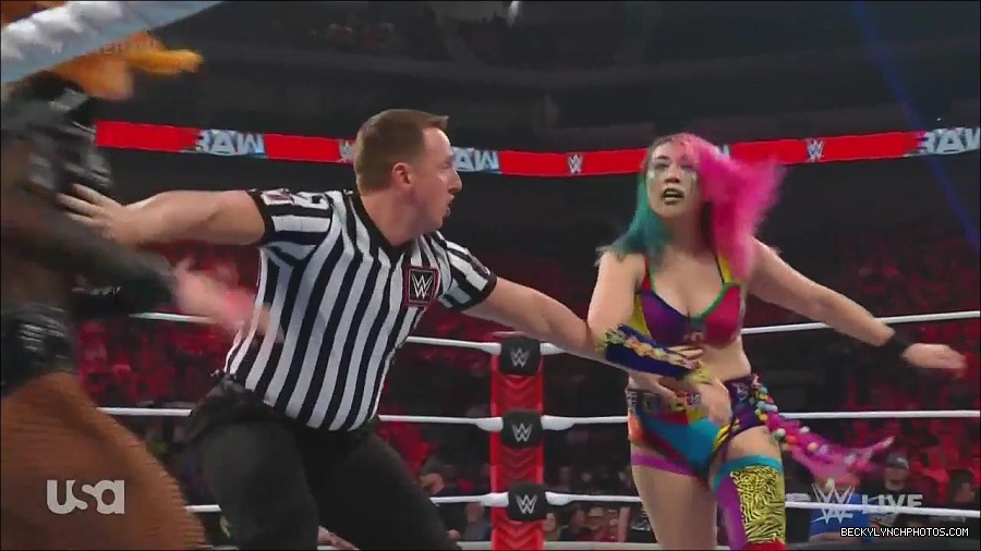 WWE_Monday_Night_Raw_2022_06_20_720p_HDTV_x264-NWCHD_mp4_006916616.jpg