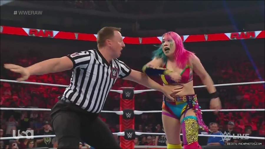 WWE_Monday_Night_Raw_2022_06_20_720p_HDTV_x264-NWCHD_mp4_006917016.jpg