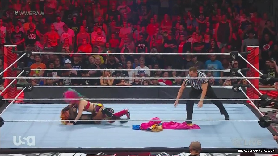 WWE_Monday_Night_Raw_2022_06_20_720p_HDTV_x264-NWCHD_mp4_006921020.jpg