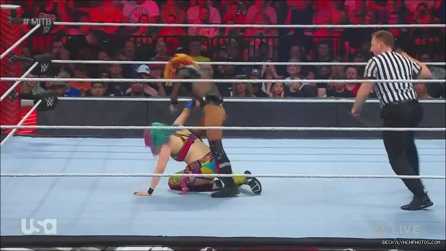 WWE_Monday_Night_Raw_2022_06_20_720p_HDTV_x264-NWCHD_mp4_006939439.jpg