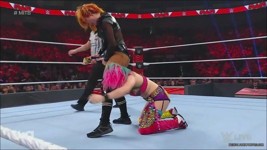 WWE_Monday_Night_Raw_2022_06_20_720p_HDTV_x264-NWCHD_mp4_006941040.jpg