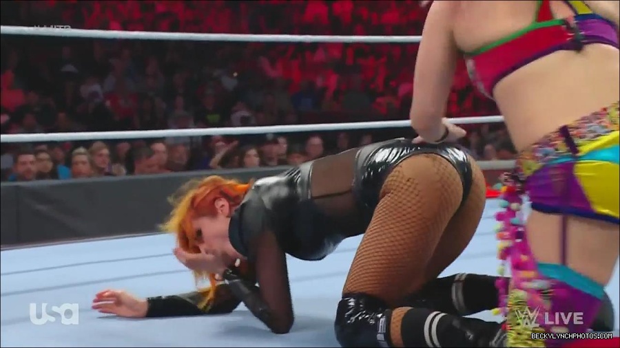 WWE_Monday_Night_Raw_2022_06_20_720p_HDTV_x264-NWCHD_mp4_006943042.jpg
