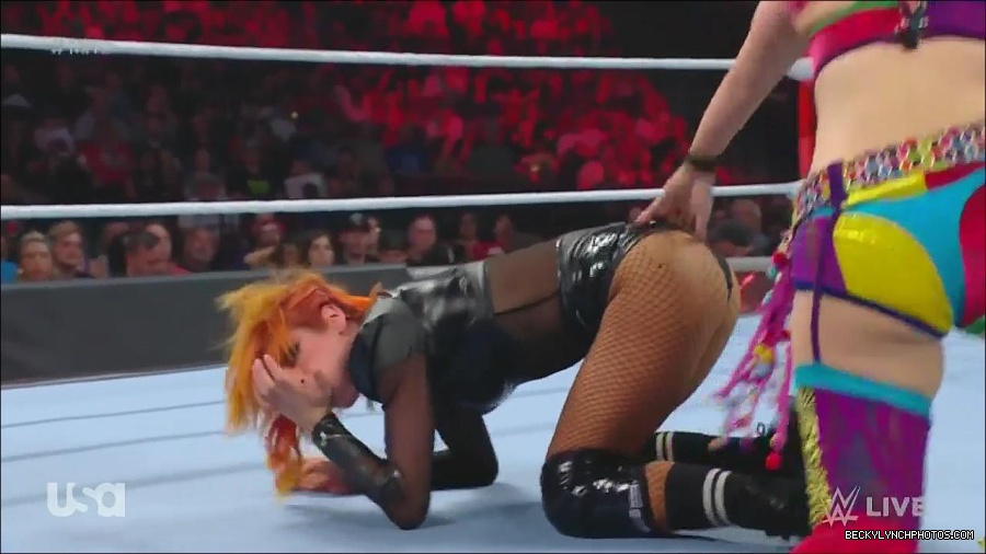 WWE_Monday_Night_Raw_2022_06_20_720p_HDTV_x264-NWCHD_mp4_006943443.jpg