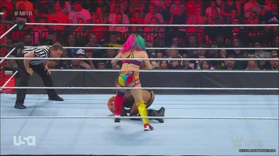 WWE_Monday_Night_Raw_2022_06_20_720p_HDTV_x264-NWCHD_mp4_006944243.jpg