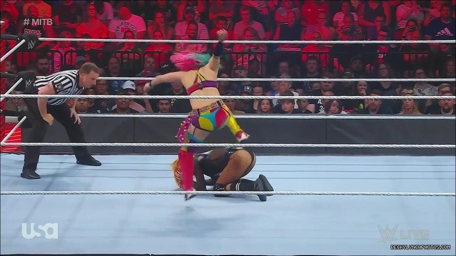 WWE_Monday_Night_Raw_2022_06_20_720p_HDTV_x264-NWCHD_mp4_006944644.jpg