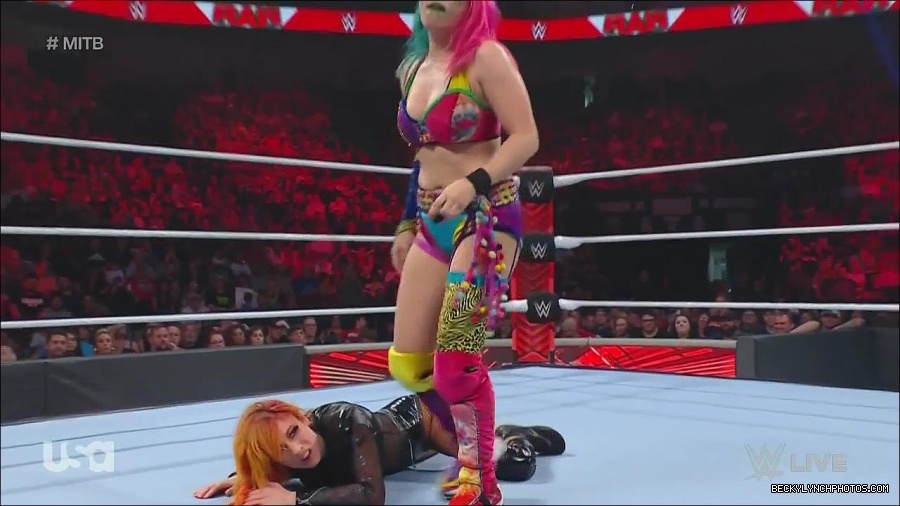 WWE_Monday_Night_Raw_2022_06_20_720p_HDTV_x264-NWCHD_mp4_006946245.jpg