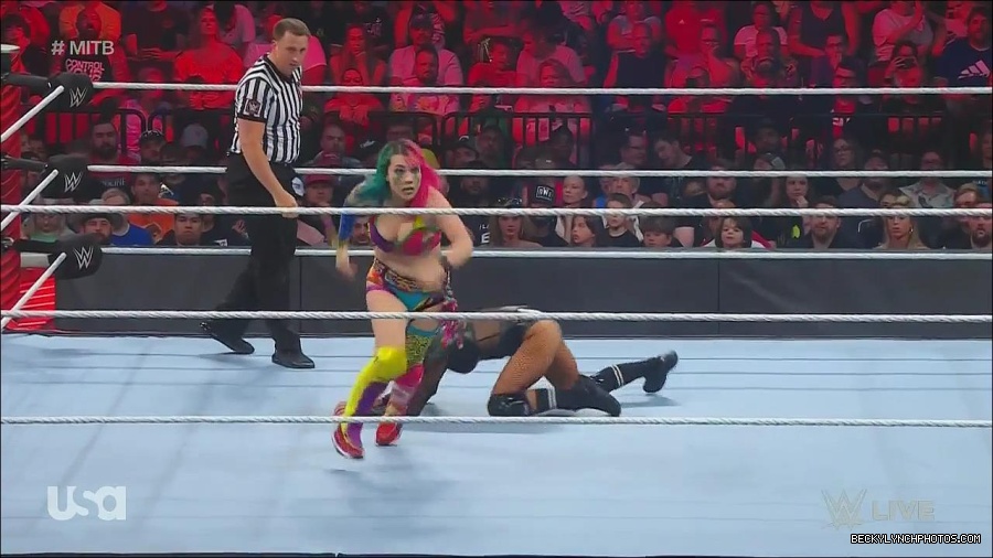 WWE_Monday_Night_Raw_2022_06_20_720p_HDTV_x264-NWCHD_mp4_006947447.jpg