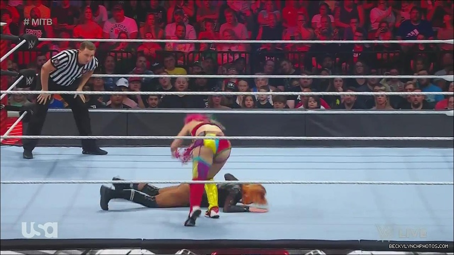 WWE_Monday_Night_Raw_2022_06_20_720p_HDTV_x264-NWCHD_mp4_006948648.jpg