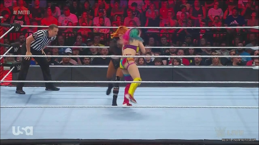 WWE_Monday_Night_Raw_2022_06_20_720p_HDTV_x264-NWCHD_mp4_006953052.jpg