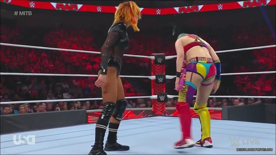 WWE_Monday_Night_Raw_2022_06_20_720p_HDTV_x264-NWCHD_mp4_006953853.jpg