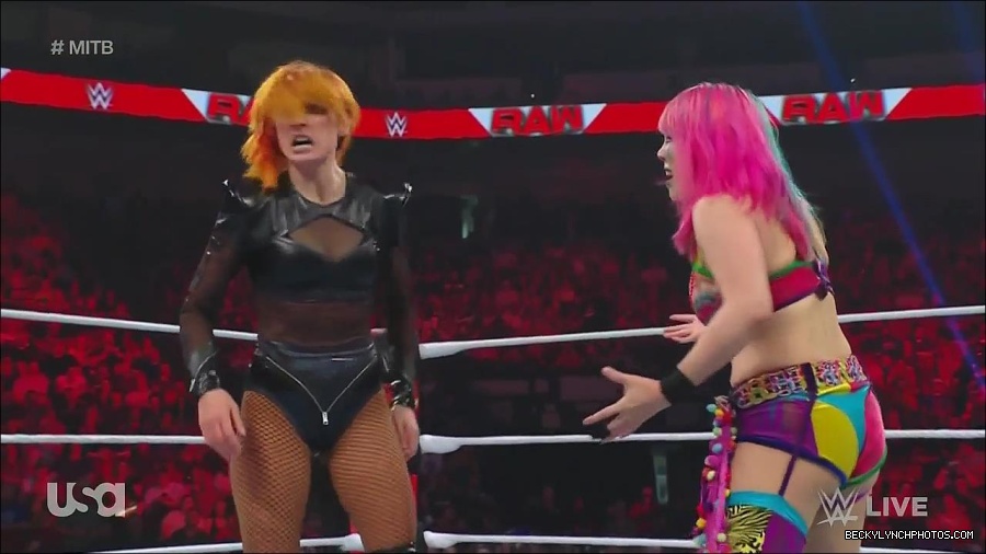 WWE_Monday_Night_Raw_2022_06_20_720p_HDTV_x264-NWCHD_mp4_006956255.jpg
