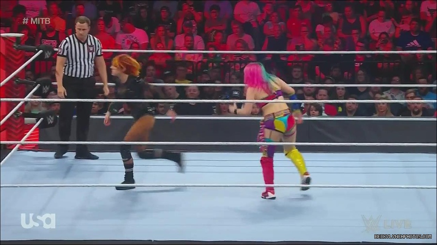 WWE_Monday_Night_Raw_2022_06_20_720p_HDTV_x264-NWCHD_mp4_006957056.jpg
