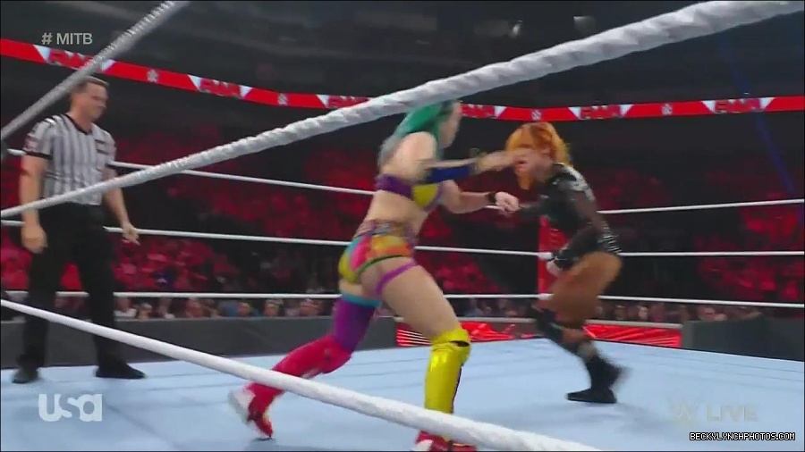 WWE_Monday_Night_Raw_2022_06_20_720p_HDTV_x264-NWCHD_mp4_006959058.jpg