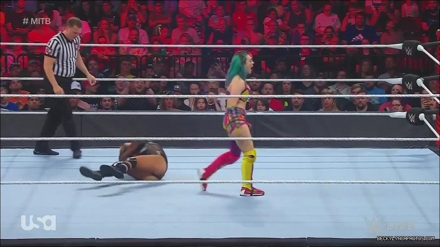 WWE_Monday_Night_Raw_2022_06_20_720p_HDTV_x264-NWCHD_mp4_006960660.jpg