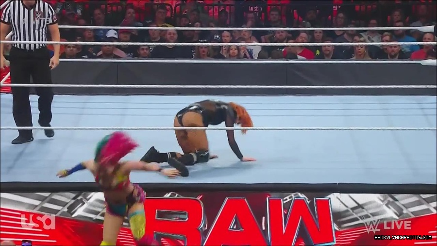WWE_Monday_Night_Raw_2022_06_20_720p_HDTV_x264-NWCHD_mp4_006975875.jpg