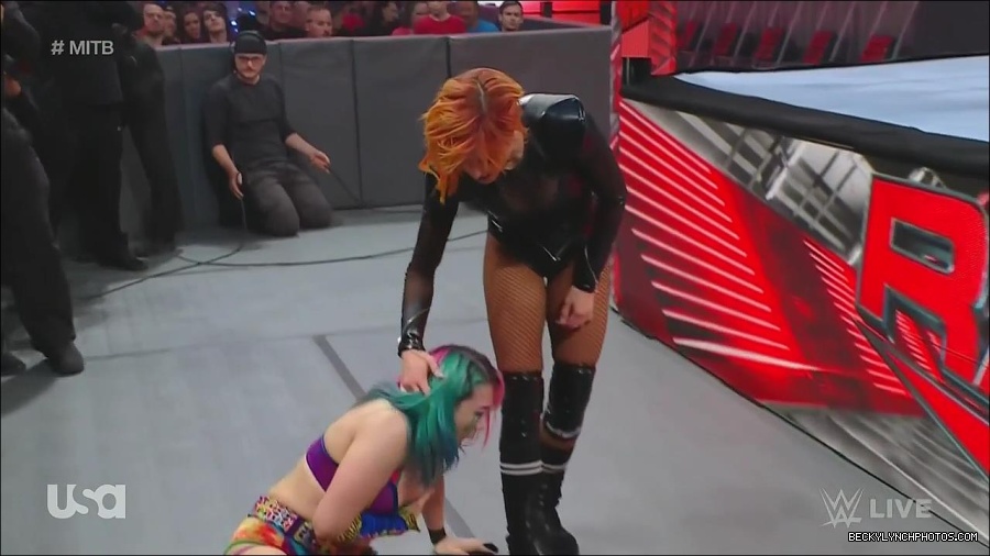 WWE_Monday_Night_Raw_2022_06_20_720p_HDTV_x264-NWCHD_mp4_006988287.jpg