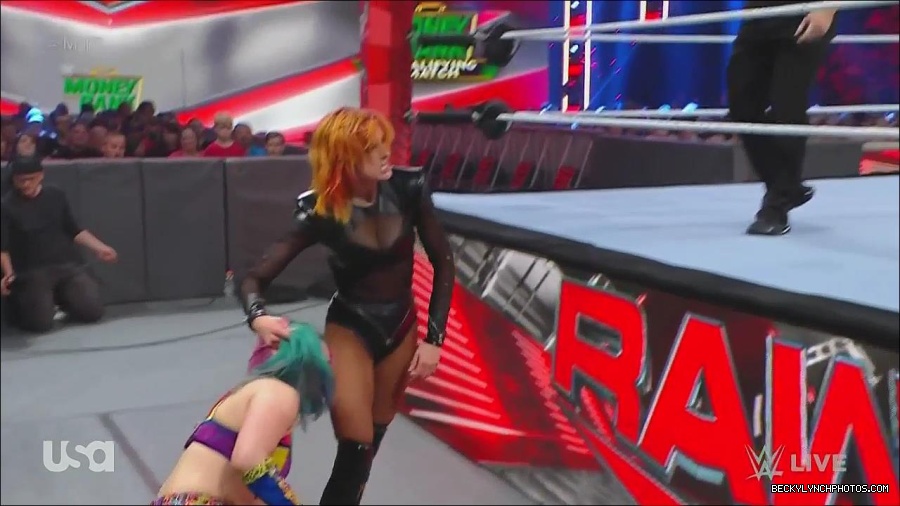 WWE_Monday_Night_Raw_2022_06_20_720p_HDTV_x264-NWCHD_mp4_006989889.jpg