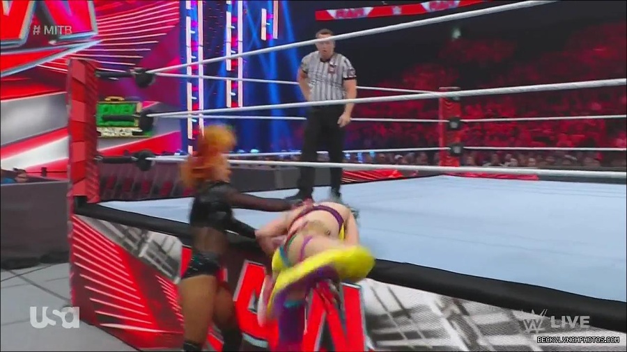 WWE_Monday_Night_Raw_2022_06_20_720p_HDTV_x264-NWCHD_mp4_006991491.jpg