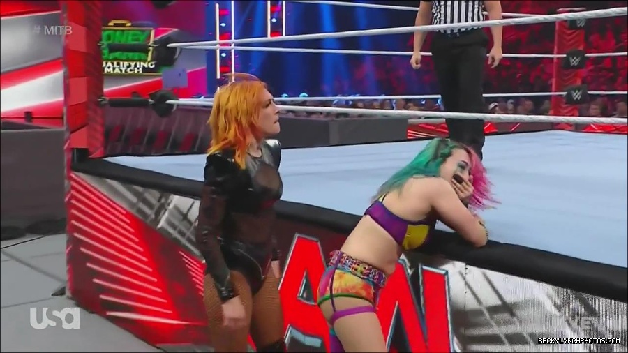 WWE_Monday_Night_Raw_2022_06_20_720p_HDTV_x264-NWCHD_mp4_006995895.jpg