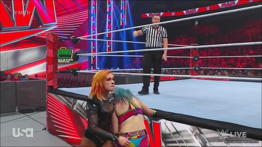 WWE_Monday_Night_Raw_2022_06_20_720p_HDTV_x264-NWCHD_mp4_006998297.jpg