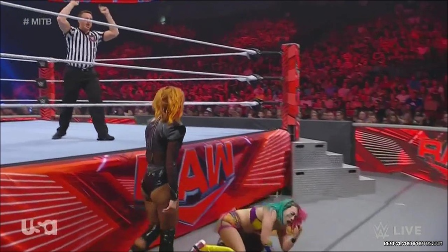 WWE_Monday_Night_Raw_2022_06_20_720p_HDTV_x264-NWCHD_mp4_007004303.jpg