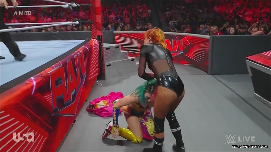 WWE_Monday_Night_Raw_2022_06_20_720p_HDTV_x264-NWCHD_mp4_007006706.jpg
