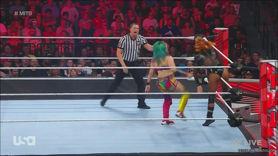 WWE_Monday_Night_Raw_2022_06_20_720p_HDTV_x264-NWCHD_mp4_007014714.jpg