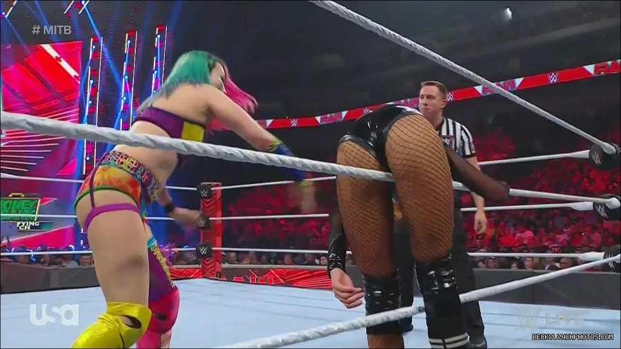 WWE_Monday_Night_Raw_2022_06_20_720p_HDTV_x264-NWCHD_mp4_007017517.jpg