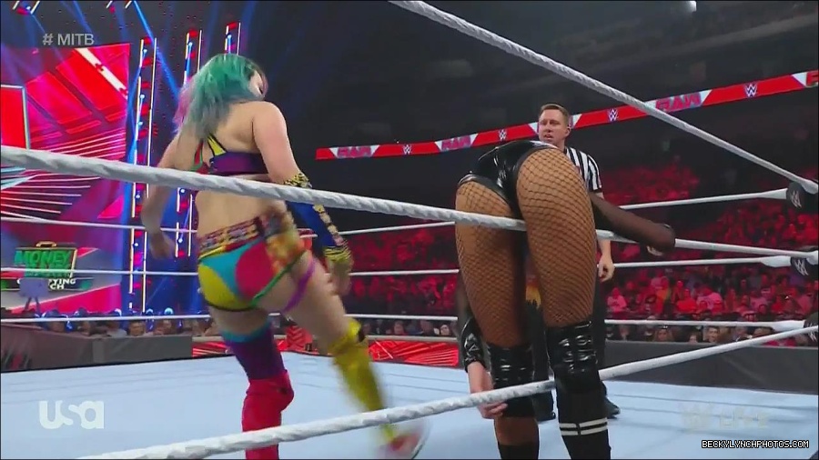 WWE_Monday_Night_Raw_2022_06_20_720p_HDTV_x264-NWCHD_mp4_007017917.jpg