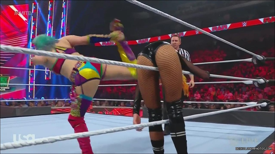 WWE_Monday_Night_Raw_2022_06_20_720p_HDTV_x264-NWCHD_mp4_007018317.jpg